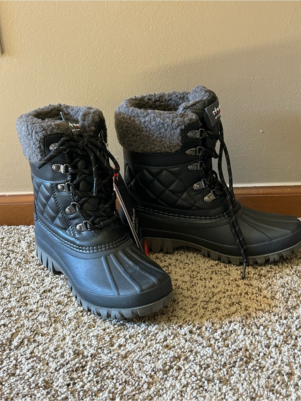 Storm by Cougar Carlisle Waterproof winter boots quilted upper women's size 7